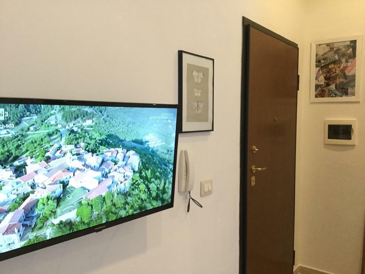 New Alex Home. Al Teatro. Ліворно Екстер'єр фото